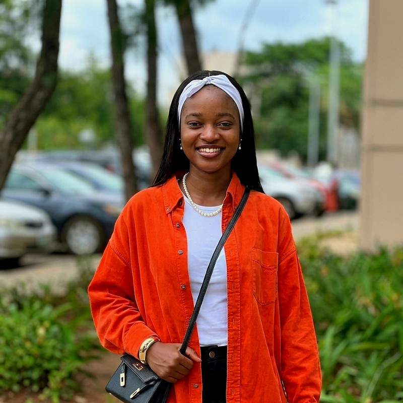 Axelle LOKOSSOU